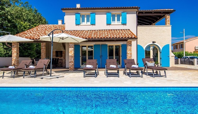 Holiday house Hreljici for 1 - 8 persons with 3 bedrooms - Holiday house