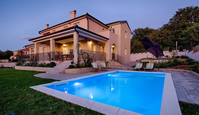 Holiday house Malinska for 1 - 9 persons with 4 bedrooms - Holiday house