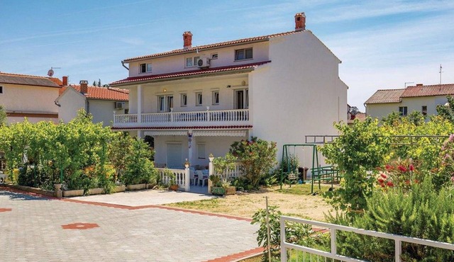 Holiday House Perkic mm