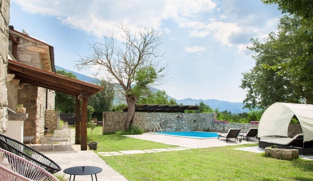 Holiday house Susnjevica for 1 - 8 persons with 3 bedrooms - Holiday house