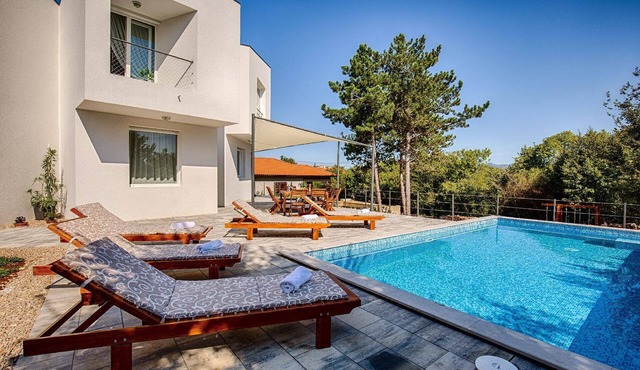 Holiday house Žestilac for 1 - 8 persons with 3 bedrooms - Holiday house
