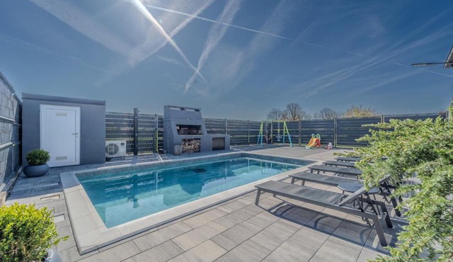 Holiday Villa Pervan