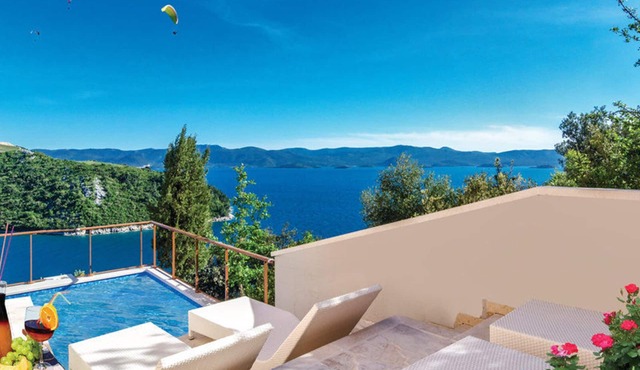 Holiday villa with a beautiful panoramic sea view