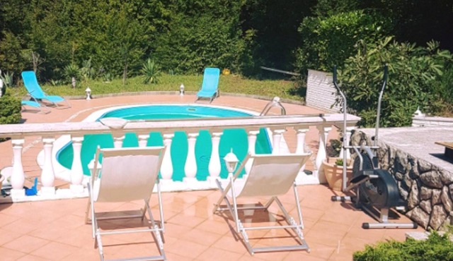 Homerez - 100 m away from the beach! Villa for 11 ppl. with swimming-pool