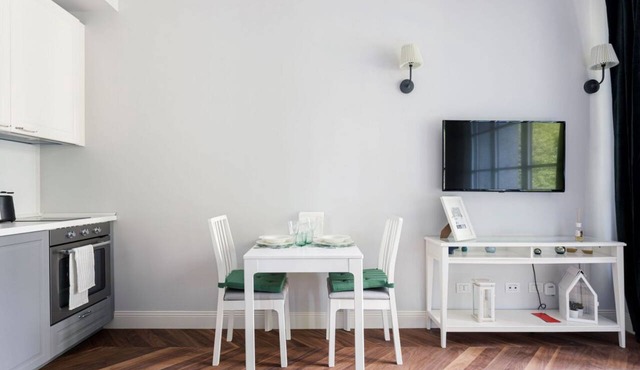 Hostmate - Milano - Freguglia's Studio - Guastalla