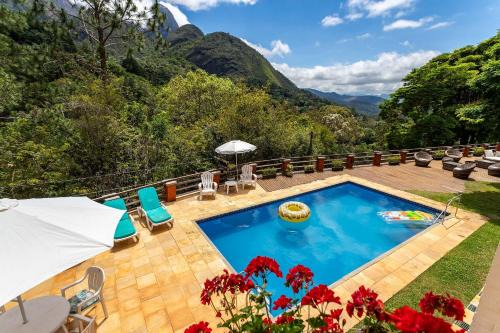 House in Araras: Pool, Sauna, and Included Services!