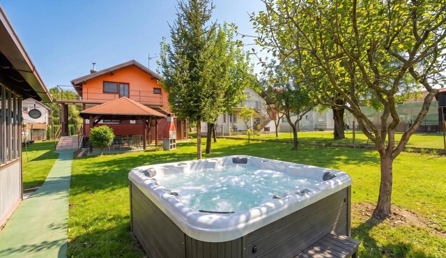 House Pepica with Jacuzzi in Zagorje, Kraljevec na Sutli, Croatia
