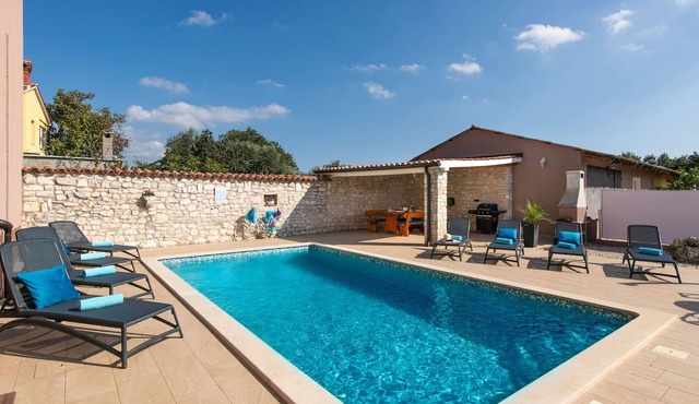 House Villa Lara (124871-K1) - Krnica (Pula)
