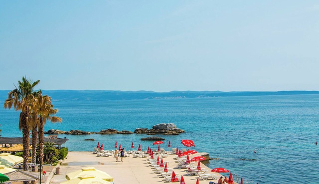 Idro apartments directly at the beach