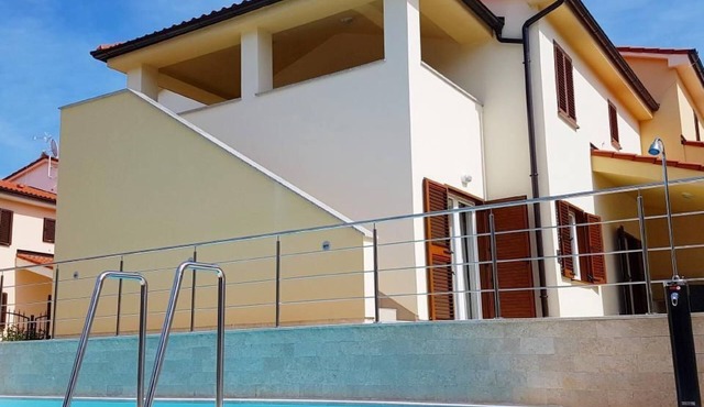 in Banjole mit Privatem Pool by Interhome