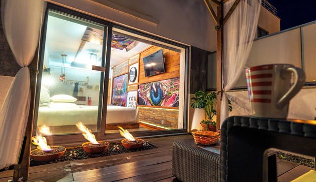 In the historical center of Ponta Delgada and with outdoor patio!