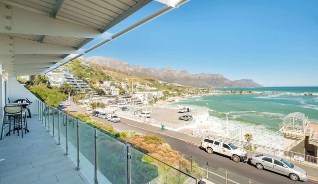 Incredible Clifton Apartment w 180 Sea Views Dunmore Blue