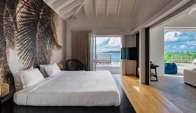 Infiniti 1 BR Private Luxury Villa Breath Taking View in St Barth