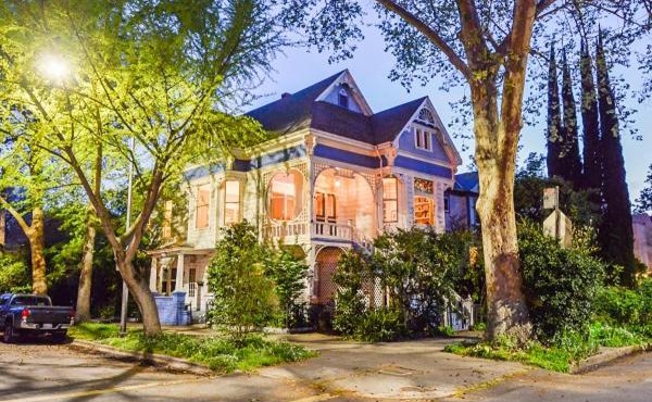 IreneHouse Victorian INN