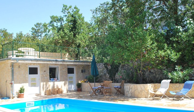 Jadranovo: Paradise Farm - Villa with pool, moderate pricing, up to 10 persons!