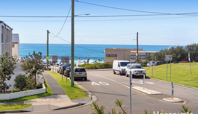 Kui Seaside Escape - Oceanview Apartment in Merewether