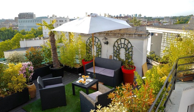 LAST FLOOR TERRACE Pte St CLOUD