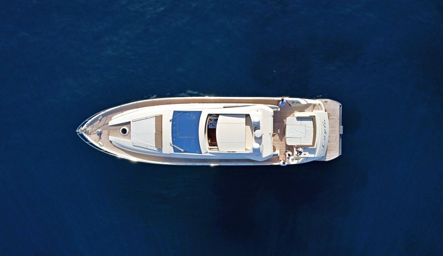 Layla yacht