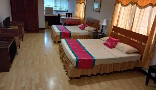 LEHNS MOTEL