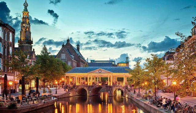 Leiden City Centre Canal View or Terrace View Apartments