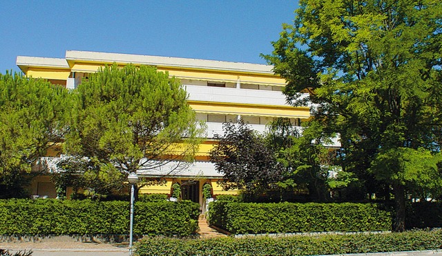 Lignano, apartment with living room and bedroom - B -