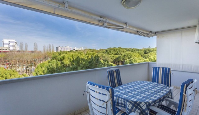 Lignano Sabbiadoro Flat with Garage