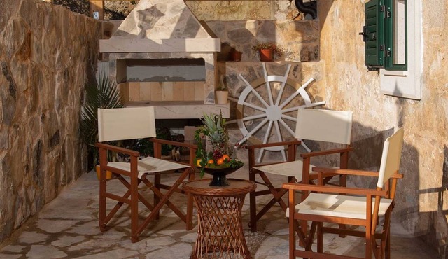 Lovely and traditional stone villa in Donje Selo
