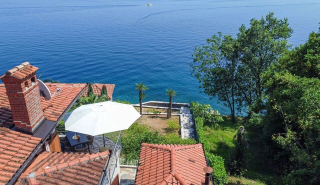 Lovely apartment for 4 people with A/C, WIFI, TV and patio
