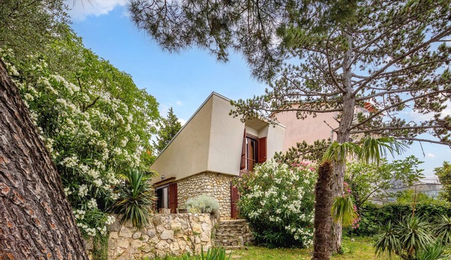 Lovely Holiday Home By The Sea, Selce, Croatia