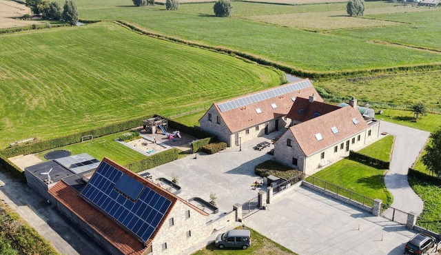Lovely home in Diksmuide with sauna