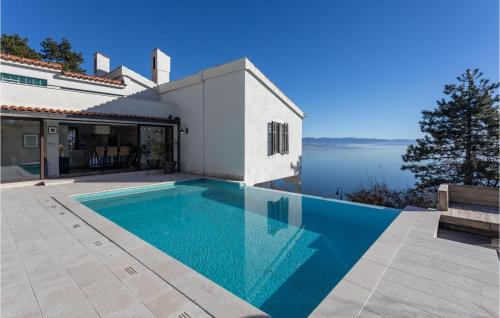 Lovely Home In Icici With House A Mountain View