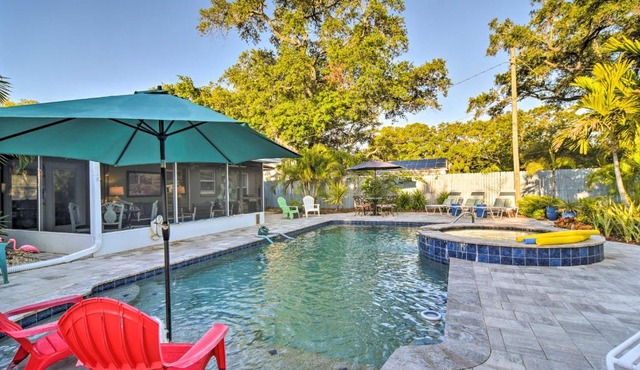Luxe Home with Pool and Hot Tub, Mins to St Pete Beach
