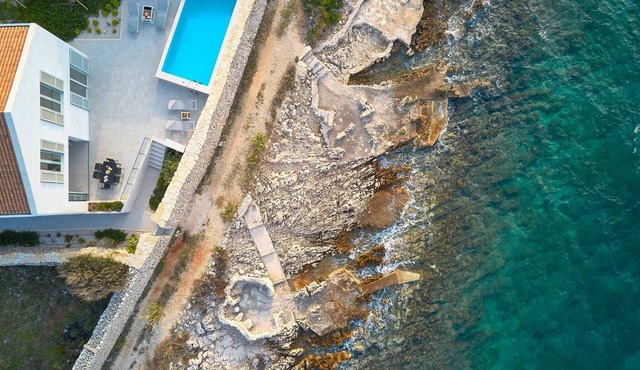 Luxury Seafront Villa Casa Familija Brac with Pool