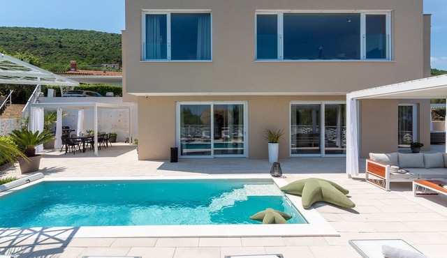 Luxury Villa Pure White with Pool
