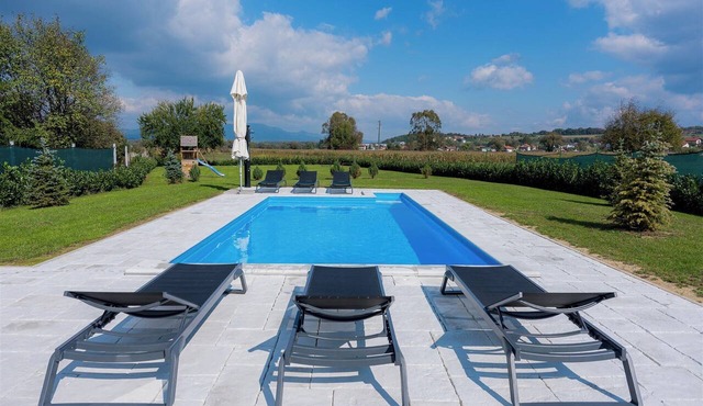Luxury villa with heated pool, spa area and large terrace in Zagorje