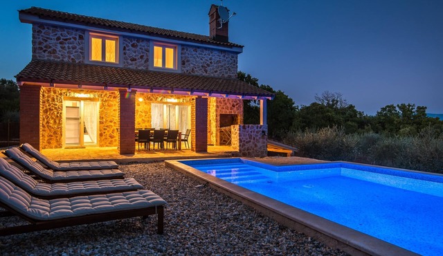 Luxury villa with a swimming pool Risika, Krk (K-17410)