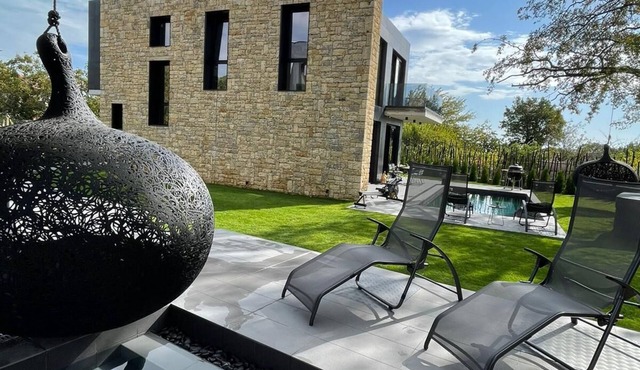 Luxury villa with swimming pool- Villa La Villas H1