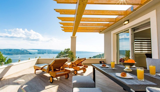 Luxuy Villa Vidirotti-private oasis with stunning view