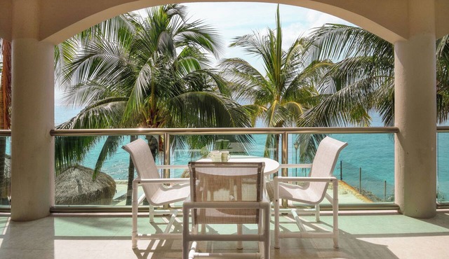 Majestic Beachfront Ocean View! El Cantil 2CN