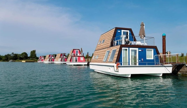 Marina Azzurra Resort