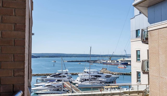 Marina Secret - with Free Parking
