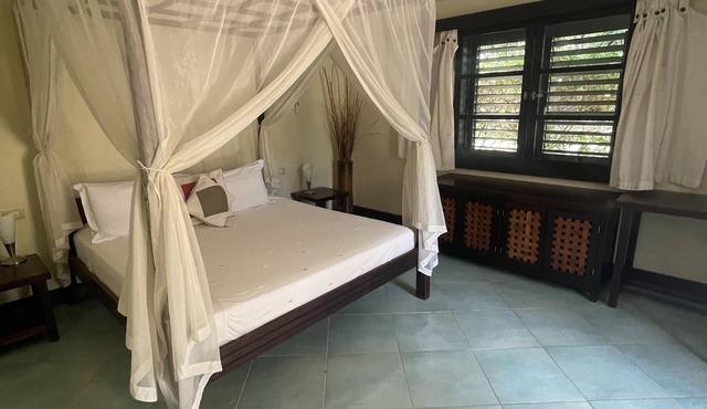 Mediterranean Apartment. Private Suite on beautiful property in English Harbour!