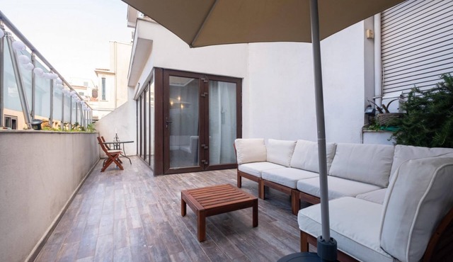 Missafir Flat with Terrace near Istiklal Street