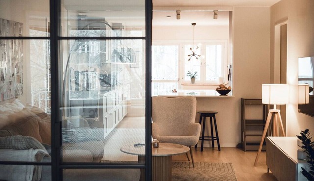 Modern 3BR Vasastan Flat w/Office & Balconies
