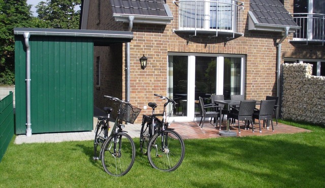 modern, central, quiet area New semi-detached house with a view of the countryside
