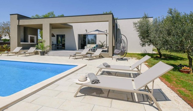 Modern Villa Tonina with pool in Filipana, Marčana