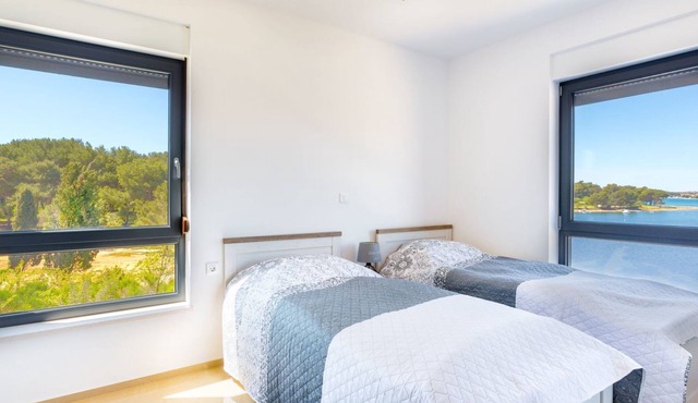 Moderne Wohnung in Medulin mit Gemeinsamem Pool by Interhome