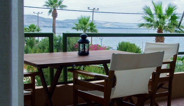 Nea Makri Beach Apartment
