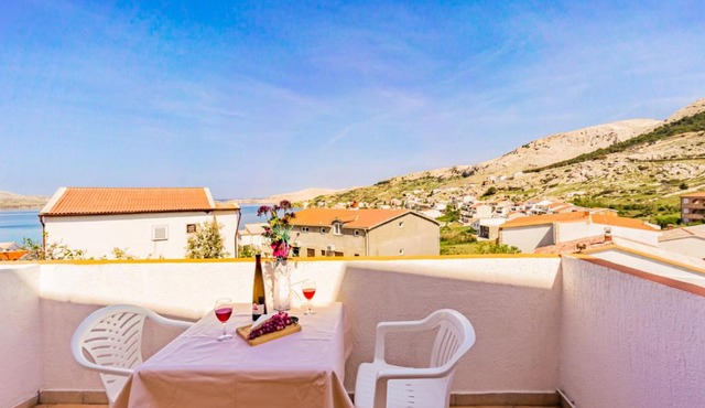 Neda beautiful view of the countryside and the sea with parking air conditioning WiFi