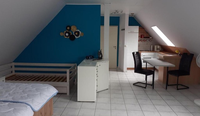 Neue Möblierte Wohnung mit Separatem Eingang, Nahe zum Bahnhof Nach Frankfurt